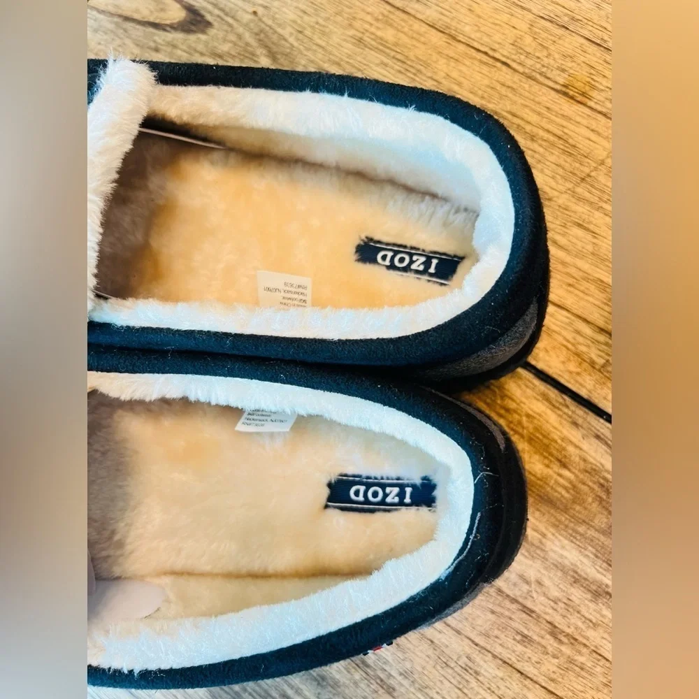 IZOD Men's Moccasin Slipper, Memory Foam, Indoor/Outdoor, Warm Classic Slip-On